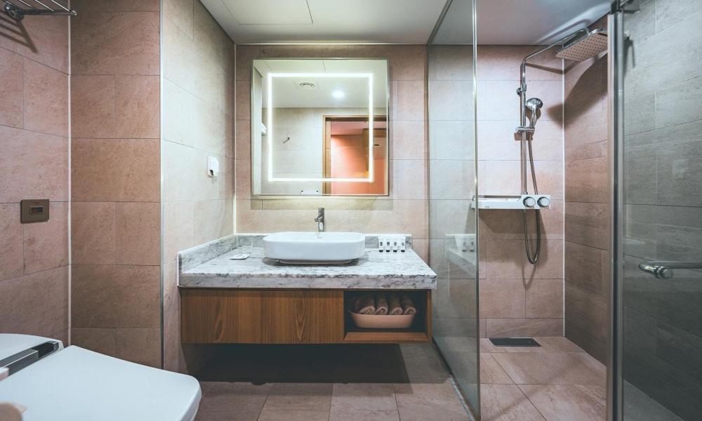 Wonju City Hotel Hyeoksin المظهر الخارجي الصورة