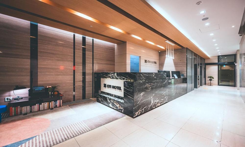 Wonju City Hotel Hyeoksin المظهر الخارجي الصورة